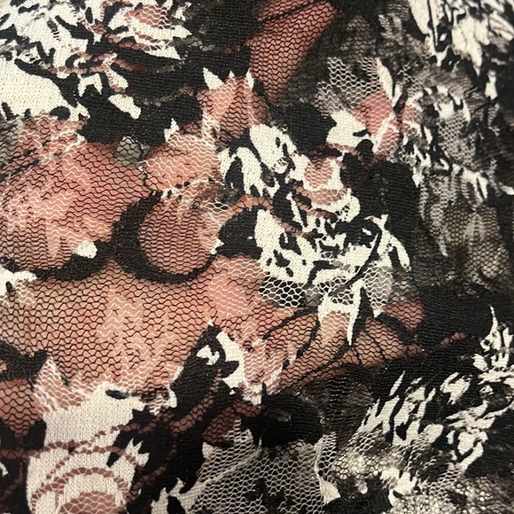 VINTAGE DANESI SHEER SLEEVELESS FLORAL BUTTON DOWN TOP BLACK WHITE SIZE SMALL - Picture 8 of 13